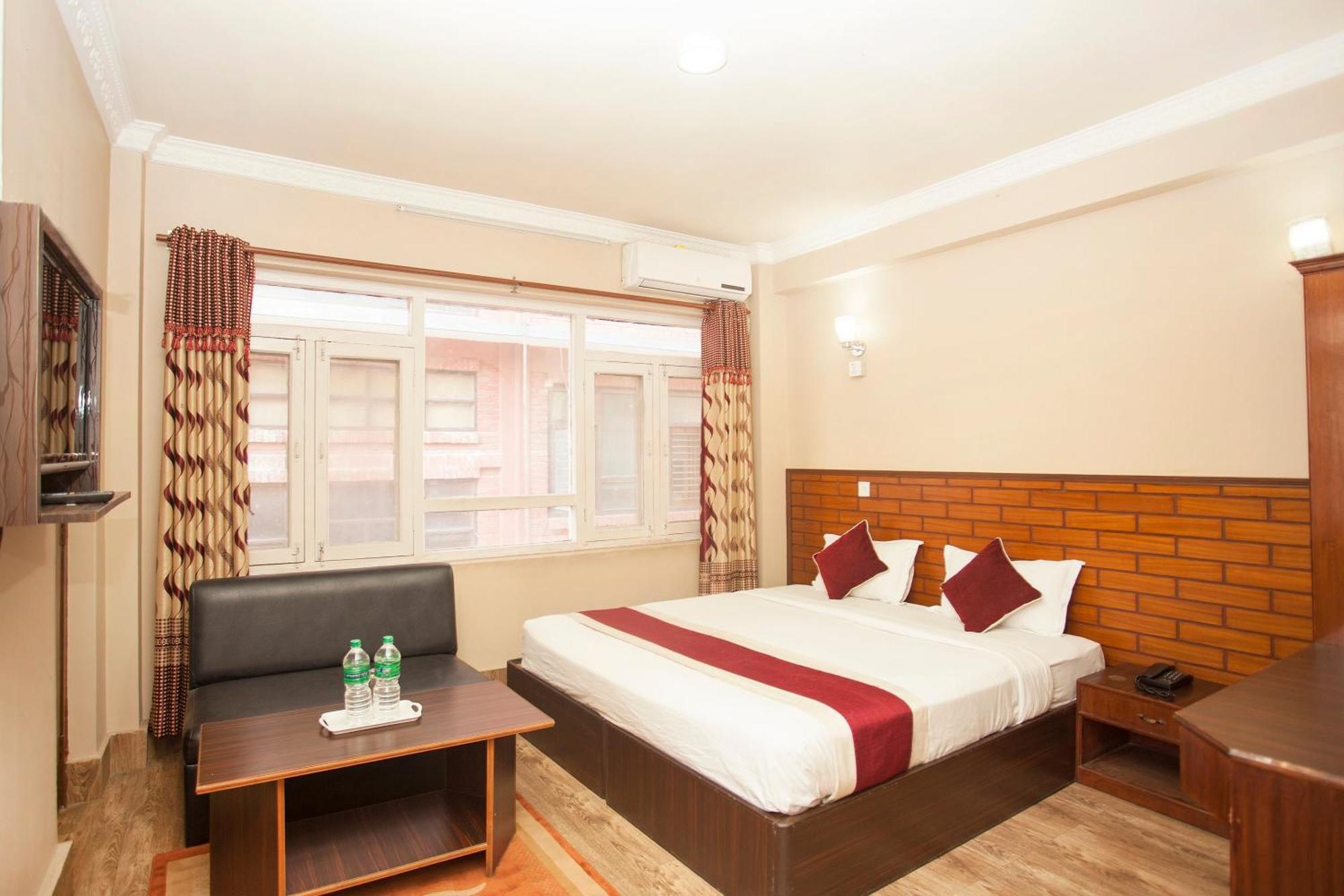 Hotel Holiday Taj Kathmandu Exterior photo