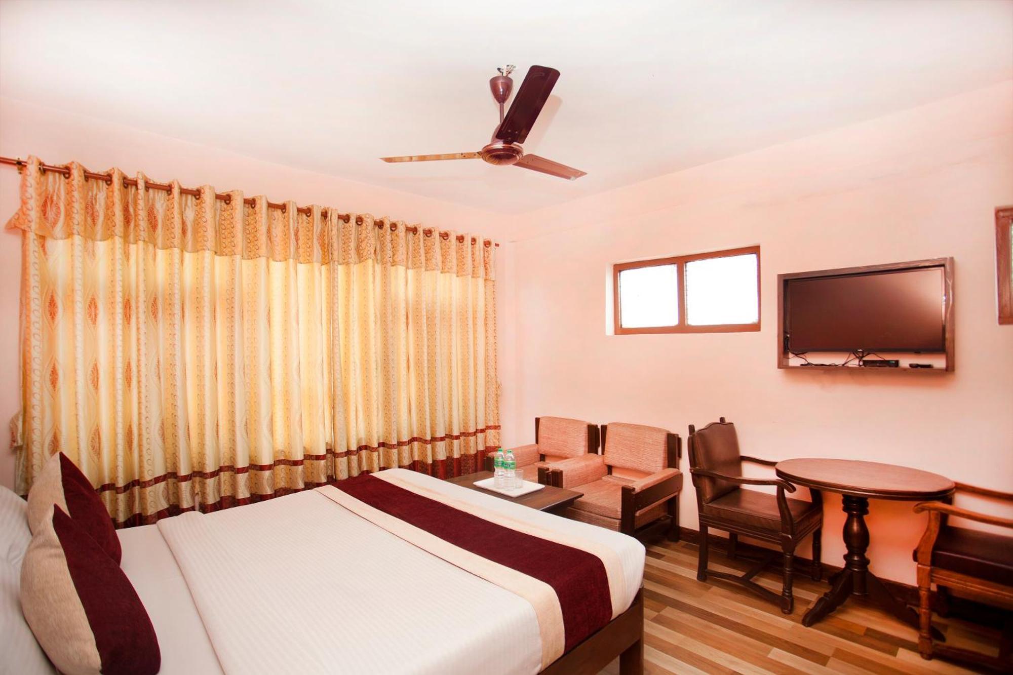Hotel Holiday Taj Kathmandu Exterior photo