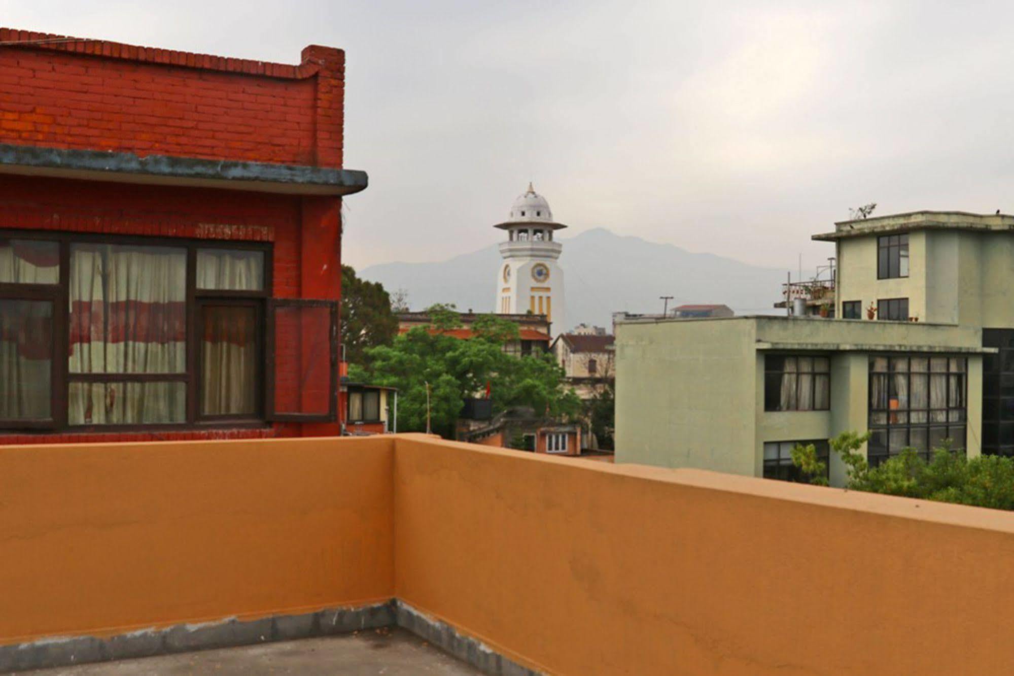 Hotel Holiday Taj Kathmandu Exterior photo